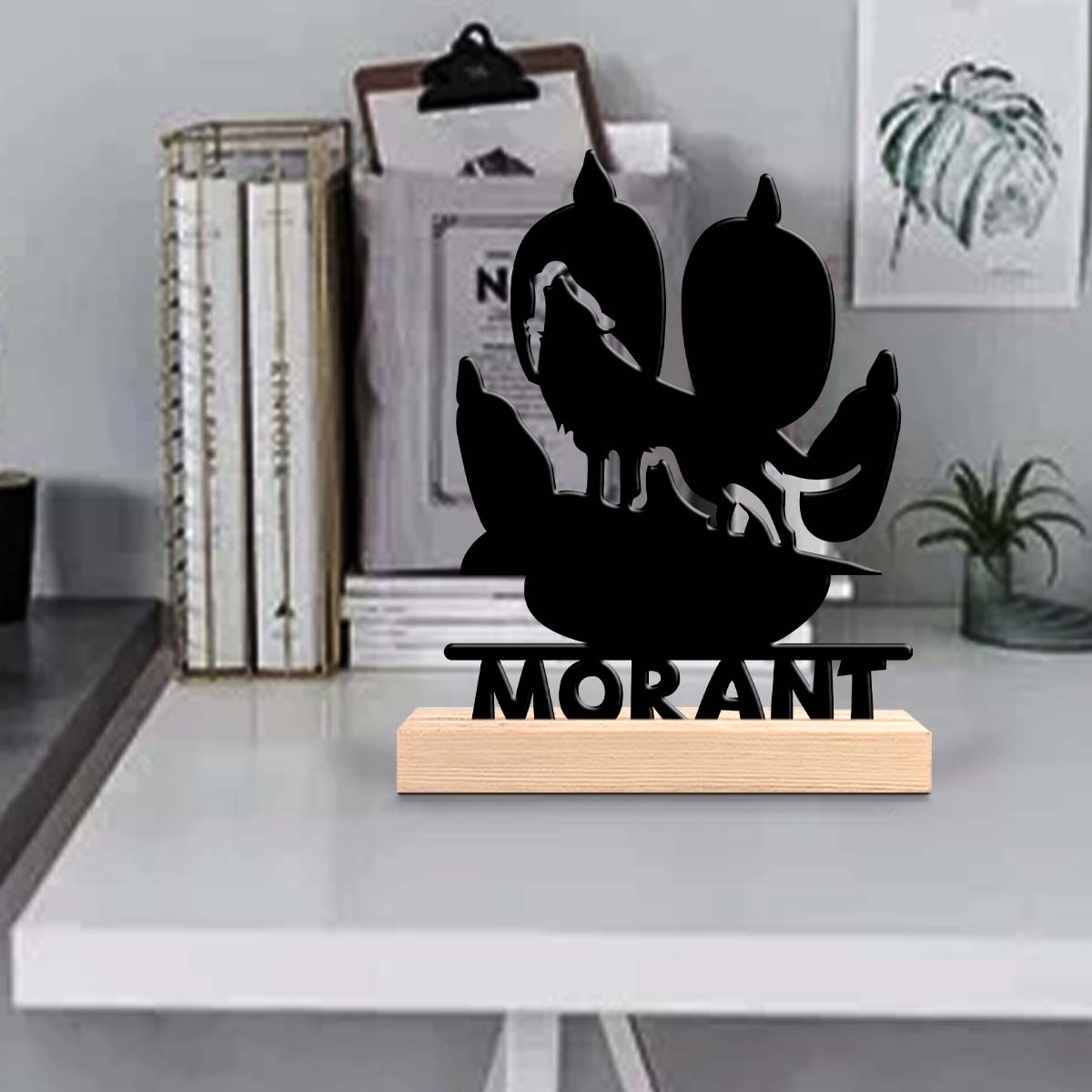 Home Office Equipment - ของตกแต่งโลหะแบบมินิมอล 1 ชิ้น ปรับแต่งชื่อได้ มาพร้อมฐานไม้ เหมาะสำหรับตกแต่งบ้านหรือสำนักงาน
